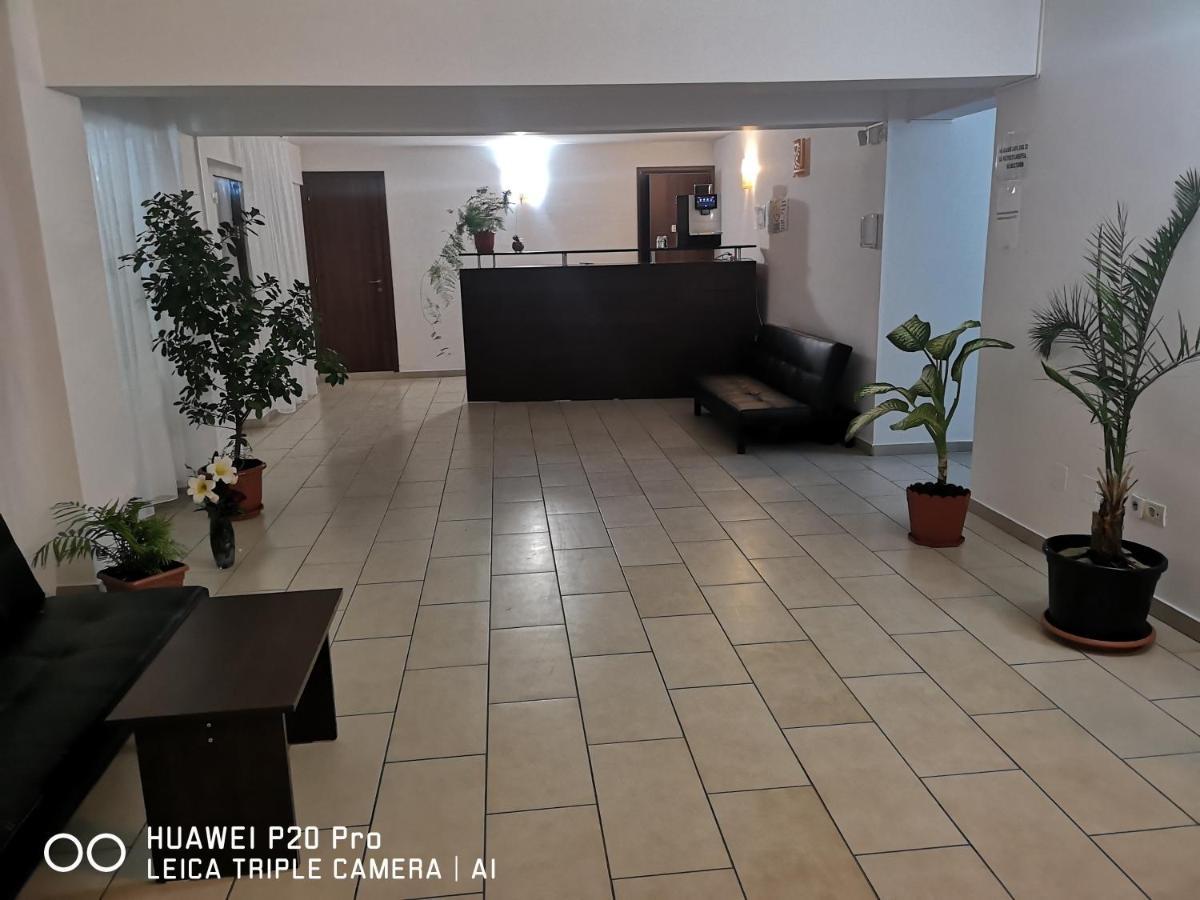 科斯蒂内什蒂 维拉阿克塞尔旅馆酒店 外观 照片