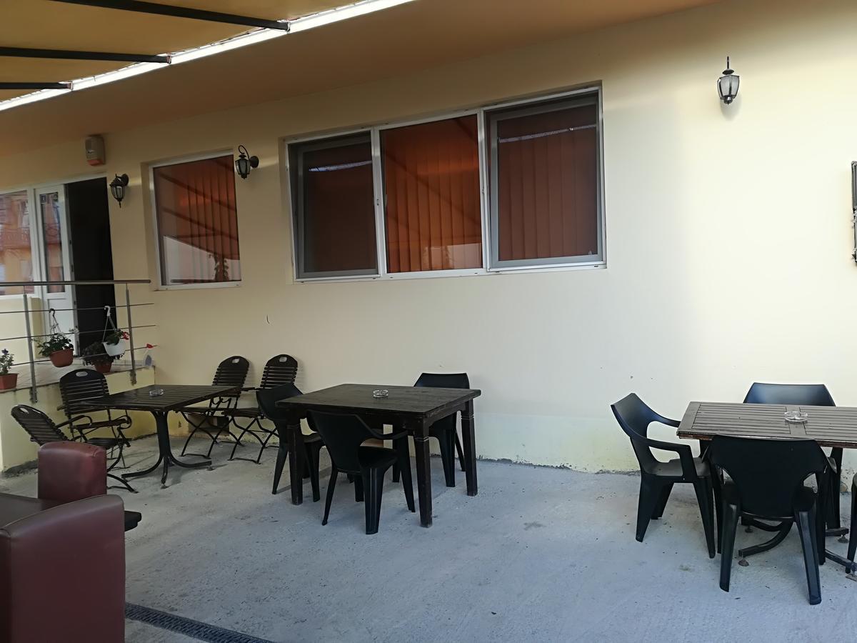 科斯蒂内什蒂 维拉阿克塞尔旅馆酒店 外观 照片