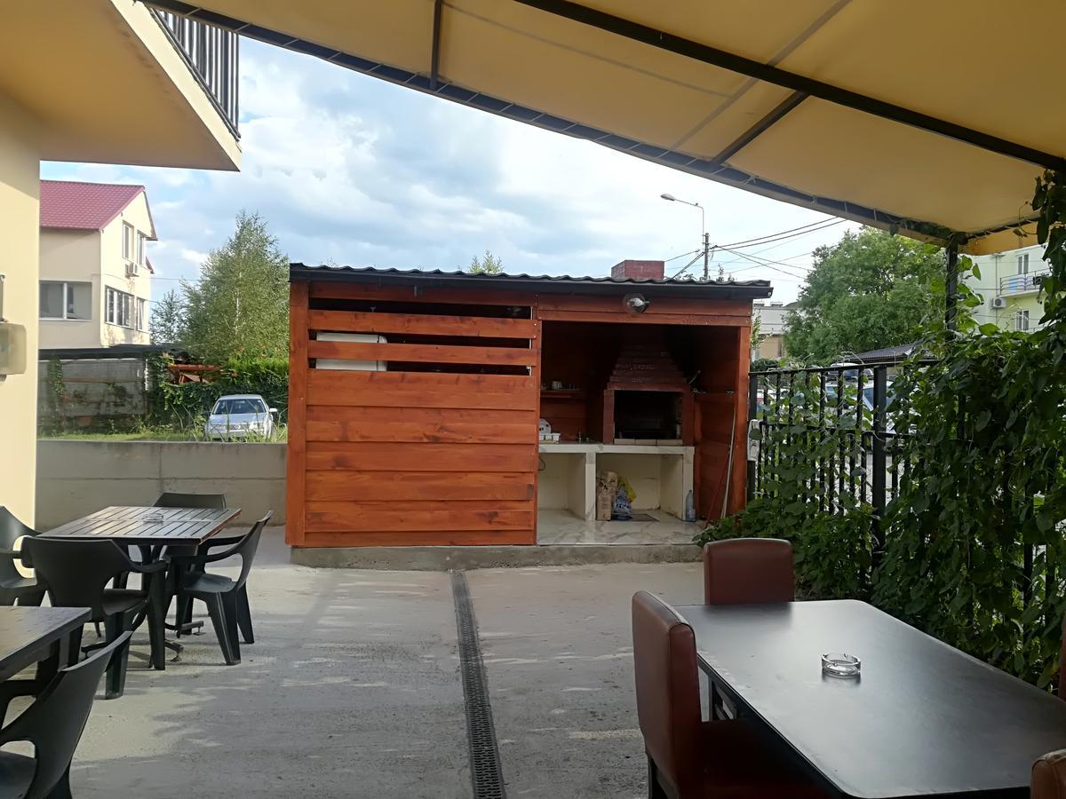 科斯蒂内什蒂 维拉阿克塞尔旅馆酒店 外观 照片