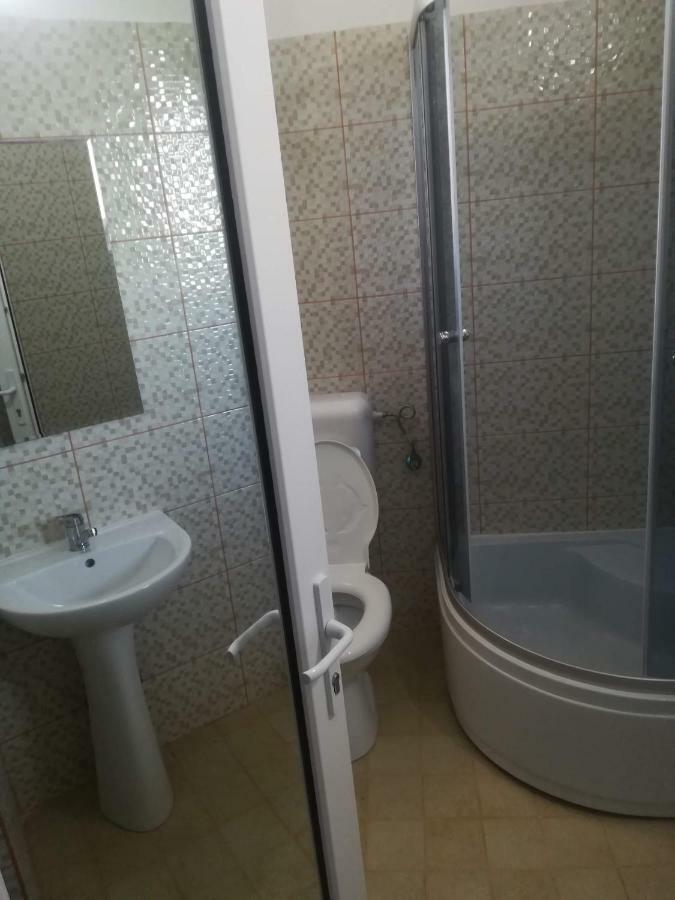 科斯蒂内什蒂 维拉阿克塞尔旅馆酒店 外观 照片